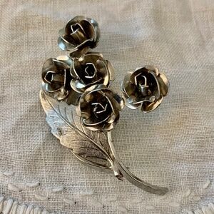 Vintage brooch flower bouquet
